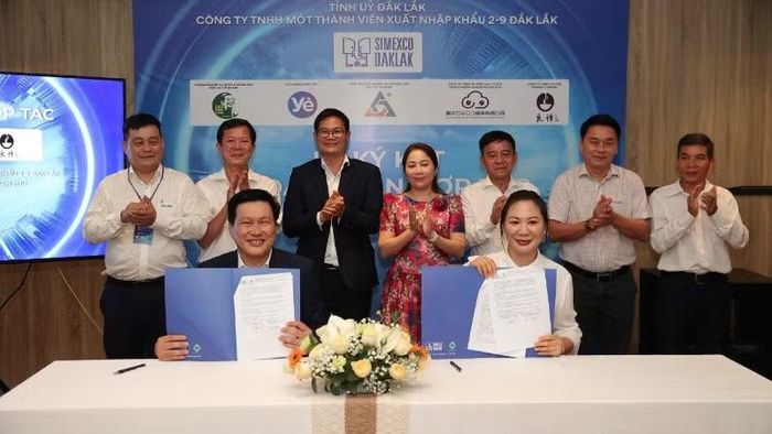 Simexco Daklak ký kết biên bản ghi nhớ hợp tác Công ty trách nhiệm hữu hạn cà-phê Yunnan Liangmu.