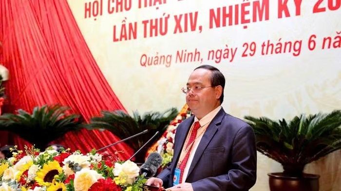Bí thư Tỉnh ủy, Trưởng Đoàn Đại biểu Quốc hội tỉnh Quảng Ninh Quản Minh Cường phát biểu tại Đại hội.