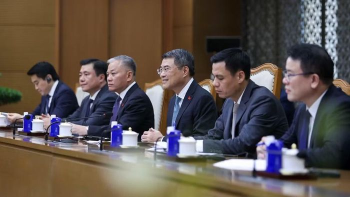  Thủ tướng Chính phủ Lê Minh Hưng và lãnh đạo một số bộ, ngành Việt Nam tham dự buổi tiếp. (Ảnh: Nhật Bắc/VGP) 