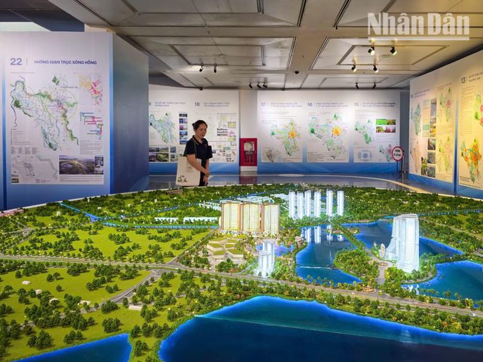Thông qua triển lãm, công chúng có thể hình dung về phạm vi toàn bộ địa giới hành chính Thủ đô, cùng diện tích tự nhiên lên đến 3.359 km2.