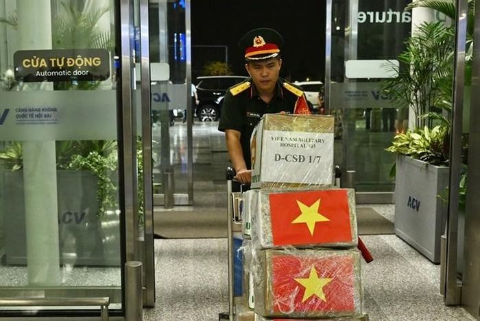 Các lực lượng lên đường tham gia khắc phục hậu quả động đất tại Venezuela. Ảnh: QĐND