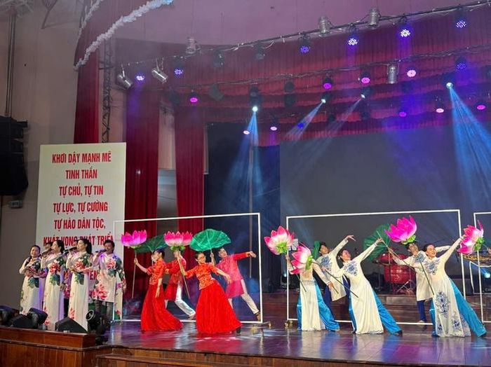 Dấu ấn trẻ trung của chương trình “Cầm Thi Giang dòng phì da mới”
