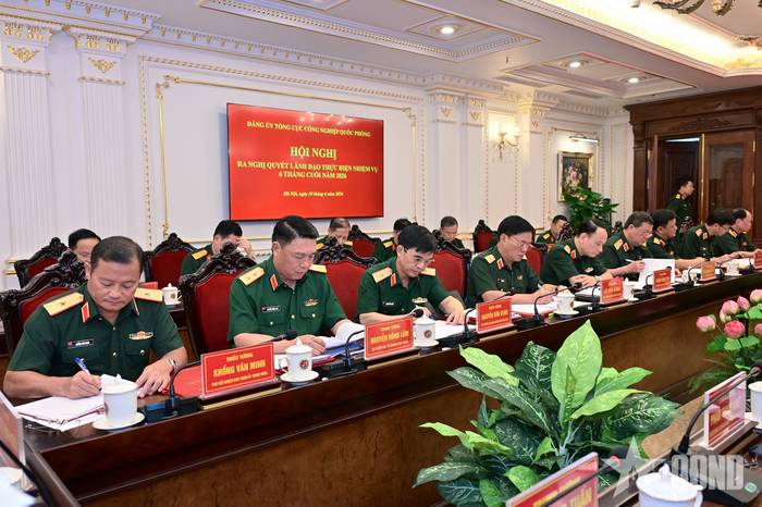 Các đại biểu dự hội nghị. 