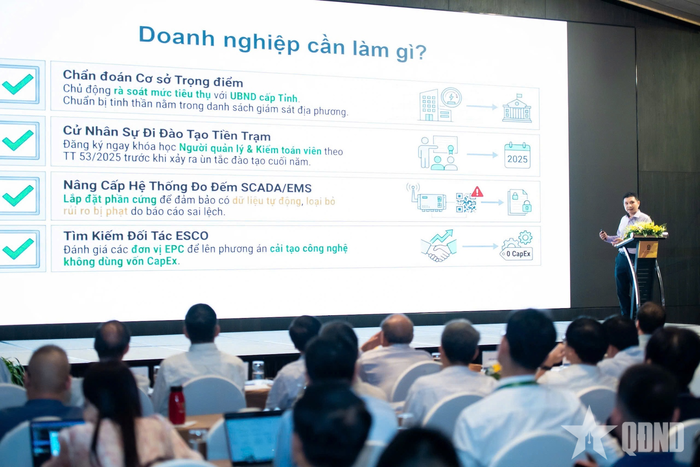 Chuyên gia trong lĩnh vực năng lượng chia sẻ các giải pháp sử dụng năng lượng hiệu quả. 