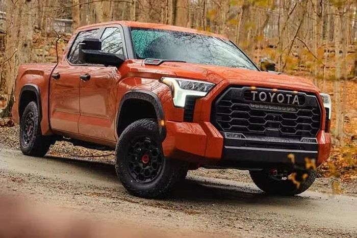 Toyota Tundra - mẫu xe bán tải cỡ lớn được sản xuất tại Mỹ.