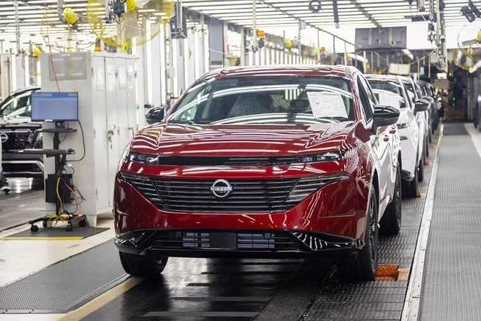 Nissan Murano được sản xuất tại Mỹ để xuất khẩu ngược lại cho Nhật Bản.