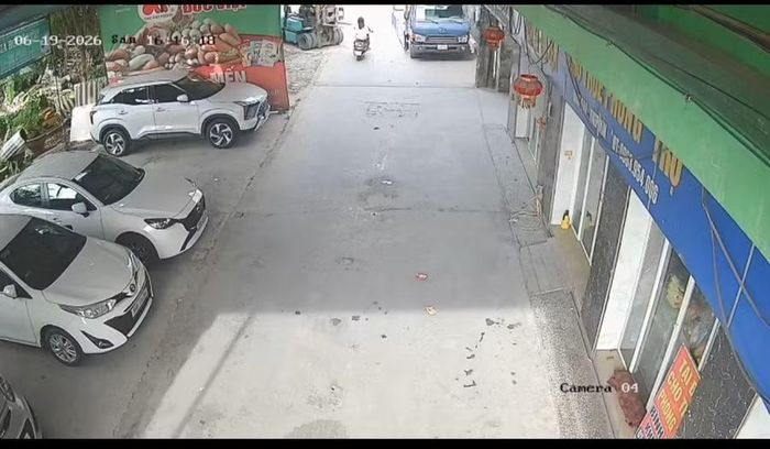 Vụ tai nạn giao thông xảy ra ngày 19/6 tại xã Yên Phong (ảnh cắt từ video).