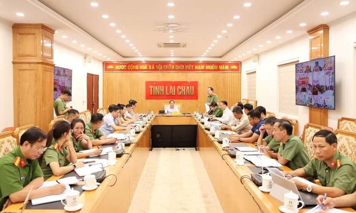Tỉnh Lai Châu họp đánh giá tiến độ các dự án trường PTDTNT liên cấp.