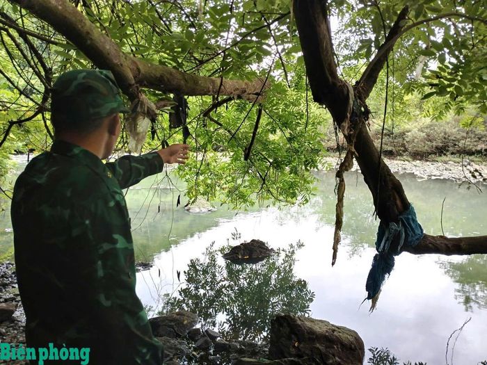 Khu vực Cảnh Khậy (thuộc địa bàn bản Pa Thơm, xã Thanh Yên, tỉnh Điện Biên), nơi Lò Thị Hương xuất cảnh trái phép mang theo 36.000 viên hồng phiến từ Lào vào Việt Nam. Ảnh: Nguyễn Hòa Bình