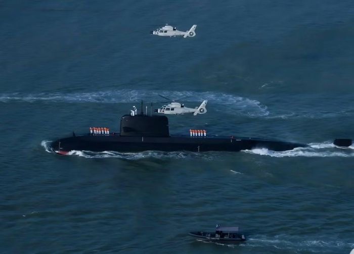 Tàu ngầm PNS Hangor cập cảng Karachi của Pakistan ngày 11/6. (Ảnh: PakNavy)