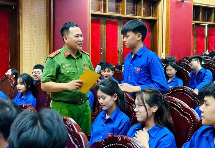 Phát huy sức trẻ, sáng tạo của thanh, thiếu niên trên mặt trận chống ma túy