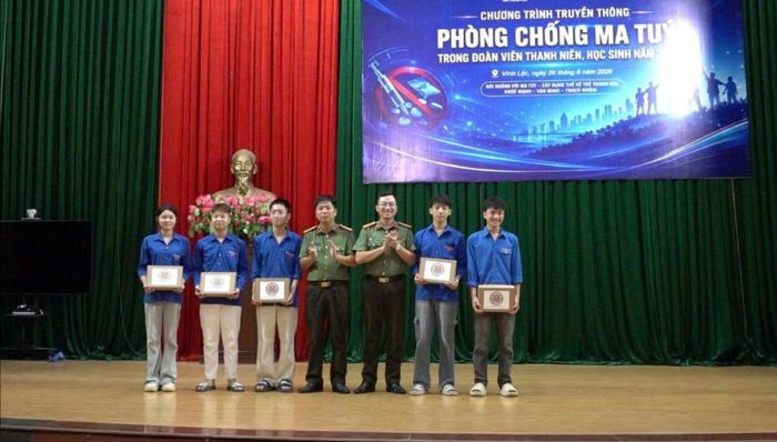 Thanh, thiếu niên là tuyên truyền viên đẩy lùi ma túy khỏi cuộc sống