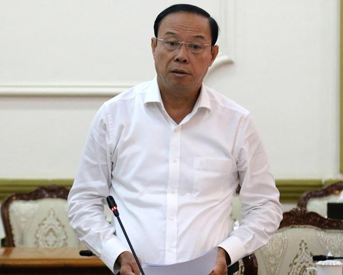  Đồng chí Nguyễn Văn Thọ, Ủy viên Ban Thường vụ Thành ủy, Phó Chủ tịch Thường trực HĐND thành phố phát biểu tại cuộc họp