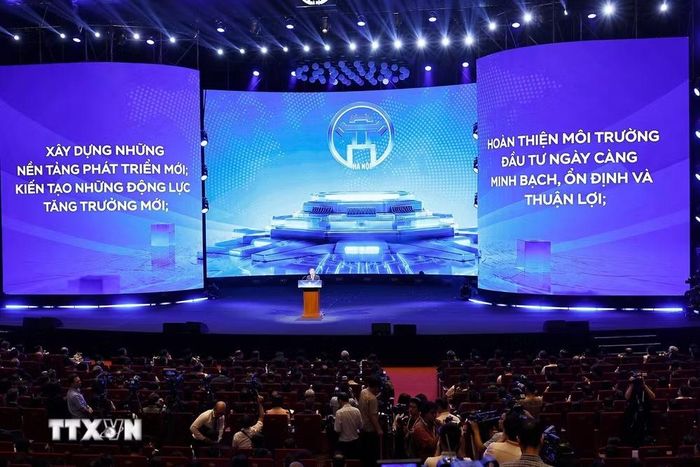 Chủ tịch Ủy ban Nhân dân thành phố Hà Nội Vũ Đại Thắng phát biểu khai mạc và Công bố Quy hoạch tổng thể Thủ đô Hà Nội tầm nhìn 100 năm. (Ảnh: Doãn Tấn/TTXVN)