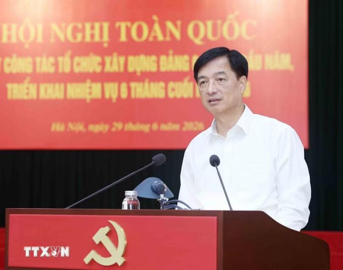 Đồng chí Nguyễn Duy Ngọc, Ủy viên Bộ Chính trị, Bí thư Trung ương Đảng, Trưởng Ban Tổ chức Trung ương phát biểu chỉ đạo Hội nghị. (Ảnh: Phương Hoa/TTXVN)