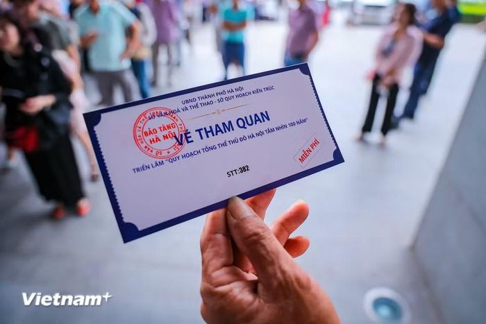 Tất cả vé vào cửa đều được phát miễn phí. (Ảnh: Hoài Nam/Vietnam+)