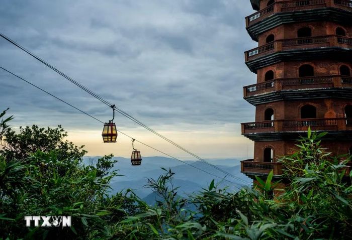 Mô hình "kinh tế di sản" hướng tới cơ chế quản trị thống nhất, thúc đẩy du lịch xanh và bảo tồn bền vững di sản toàn cầu. (Ảnh: TTXVN phát)