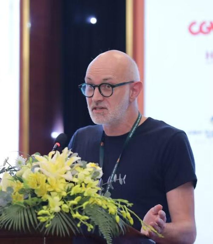 Ông Jérôme Baron - Giám đốc nghệ thuật Liên hoan phim Ba Châu lục. (Ảnh: PV/Vietnam+)
