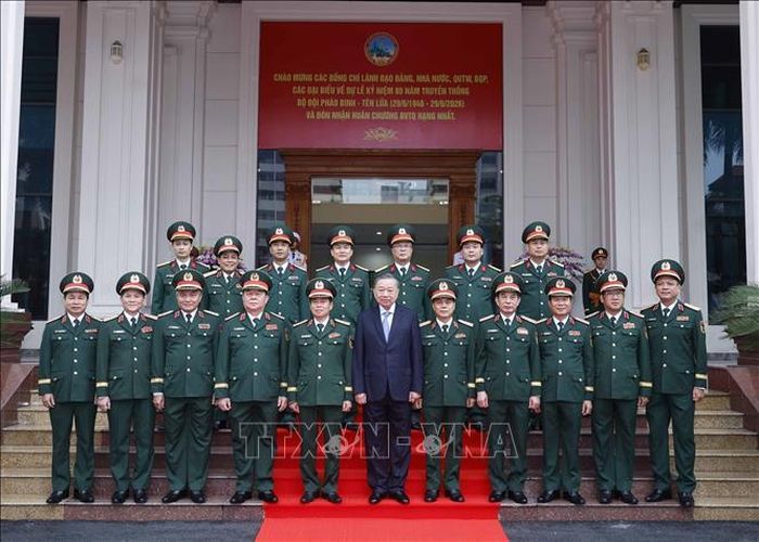 Tổng bí thư, Chủ tịch nước Tô Lâm với các đại biểu. Ảnh: Trọng Đức/TTXVN
