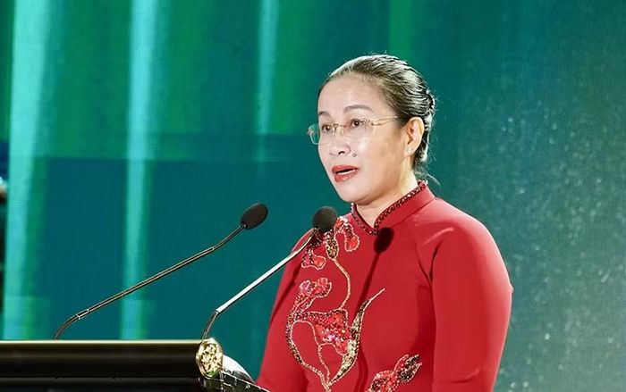 Bà Nguyễn Thị Anh Thi, Phó Chủ tịch UBND TP Đà Nẵng, Trưởng Ban tổ chức DANAFF IV phát biểu chào mừng Liên hoan phim
