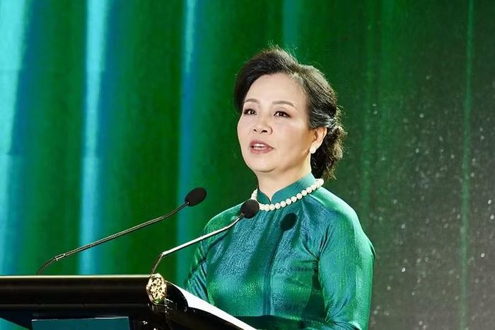 Bà Ngô Phương Lan, Chủ tịch Hiệp hội Xúc tiến phát triển điện ảnh Việt Nam, đồng Trưởng Ban tổ chức DANAFF IV phát biểu tại lễ khai mạc