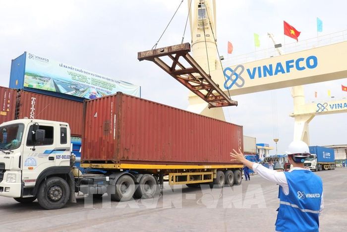 Lĩnh vực hàng hải và đường thủy là nhóm có số lượng thủ tục lớn nhất. Ảnh: Bùi Giang - TTXVN