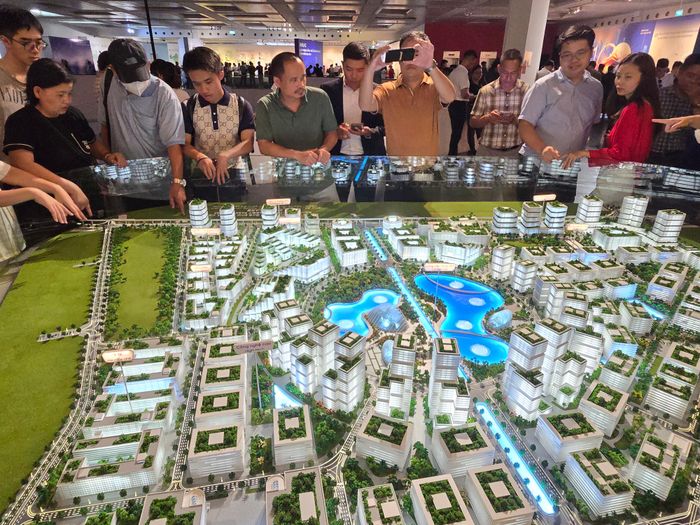 Nhiều người dân quan tâm đến dự án 