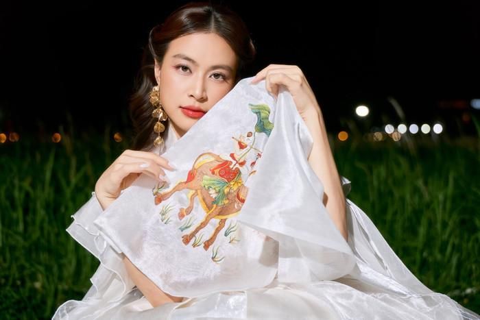 Hoàng Thùy Linh vẫn lựa chọn im lặng giữa thời điểm bị réo tên khắp mạng xã hội.