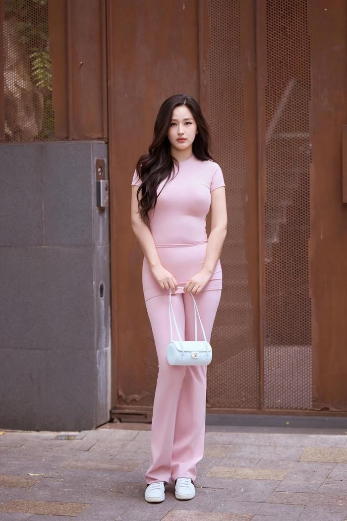 Mai Phương Thúy có niềm đam mê thể thao nên sở hữu vóc dáng cực đẹp. Ảnh: FBNV