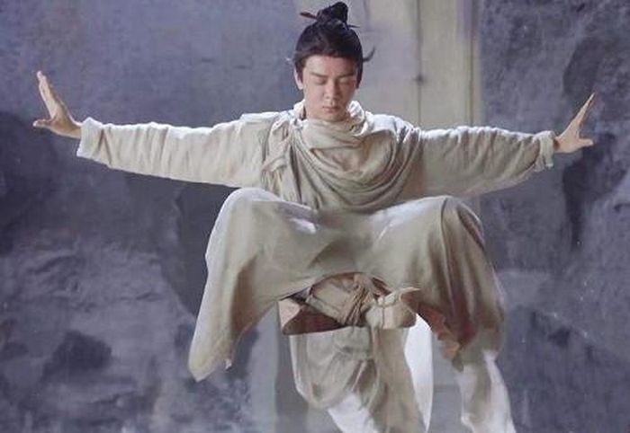 Cửu Âm Chân Kinh lại được xem như hệ thống nền tảng định hình toàn bộ cục diện võ học trong tiểu thuyết Kim Dung.
