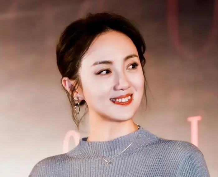 Cố diễn viên Chu Viên Viên được đề cử Nữ phụ xuất sắc với bộ phim Tiểu Thành Đại Sự. Ảnh: Weibo 
