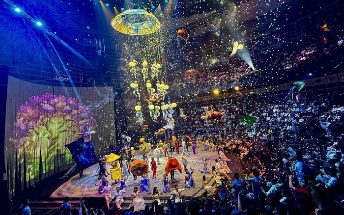 Trước đó, TPHCM công bố vở diễn nghệ thuật Xiếc - Rối "Mơ Show" có sự kết hợp xiếc, múa rối và công nghệ ánh sáng hiện đại tại Rạp Xiếc và Biểu diễn đa năng Phú Thọ (phường Phú Thọ, TPHCM). Ảnh: Hồ Lam