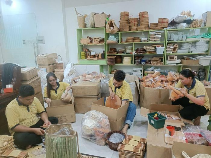 Khi luật mới có hiệu lực, các nhà bán hàng cần chủ động tuân thủ nghiêm túc các quy định về thuế, hóa đơn, chứng từ chứng minh nguồn gốc xuất xứ và tiêu chuẩn chất lượng hàng hóa.