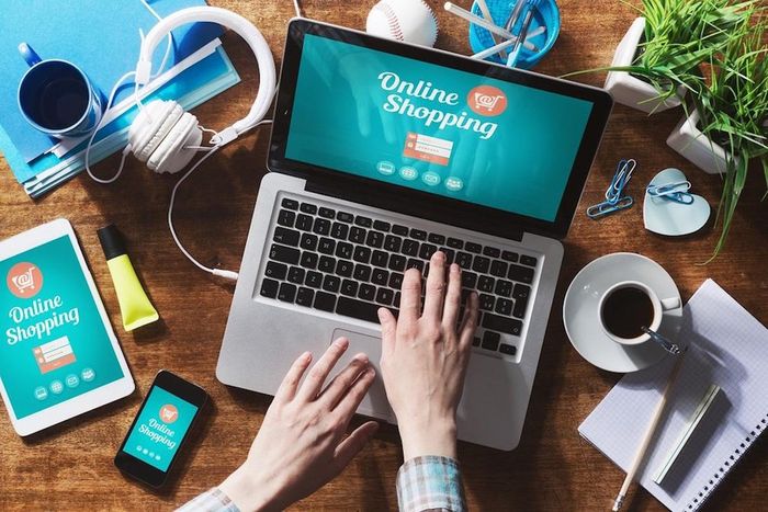 Luật Thương mại điện tử 2025 là chỗ dựa pháp lý vững chắc, giúp bảo vệ tối đa quyền lợi của người mua hàng trên không gian mạng.