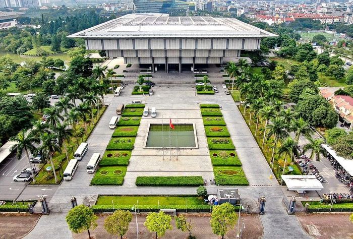 Bảo tàng Hà Nội.