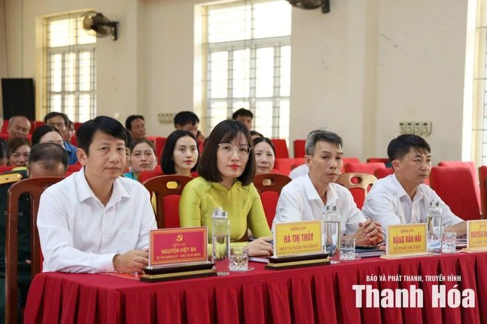 Các đại biểu dự hội nghị.