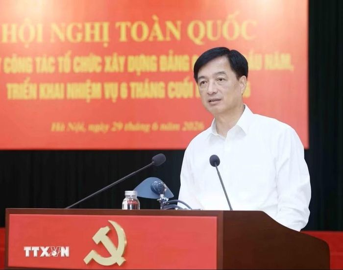 Đồng chí Nguyễn Duy Ngọc, Ủy viên Bộ Chính trị, Bí thư Trung ương Đảng, Trưởng Ban Tổ chức Trung ương phát biểu chỉ đạo Hội nghị. Ảnh: TTXVN