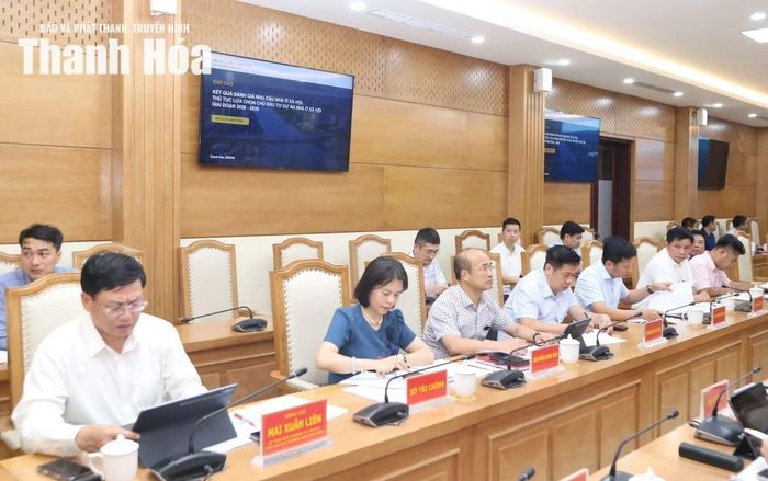 Các đại biểu dự hội nghị.