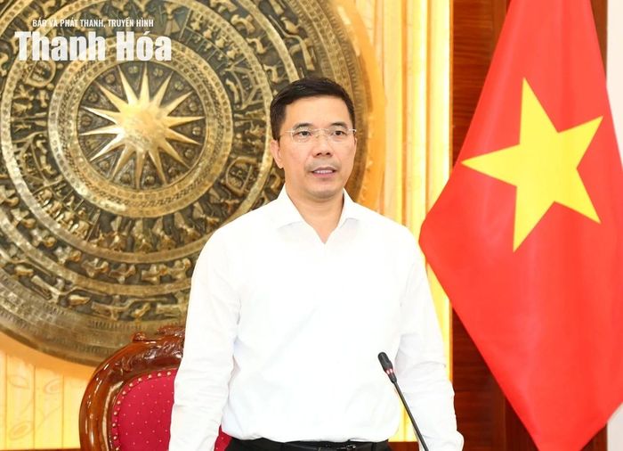Phó Bí thư Thường trực Tỉnh ủy, Chủ tịch HĐND tỉnh Nguyễn Hồng Phong phát biểu chỉ đạo tại hội nghị.