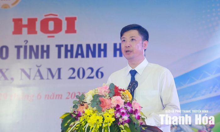 Giám đốc Sở Văn hóa, Thể thao và Du lịch, Trưởng Ban Tổ chức Đại hội TDTT tỉnh Thanh Hóa lần thứ X Lê Văn Trung báo cáo kết quả tổ chức đại hội.