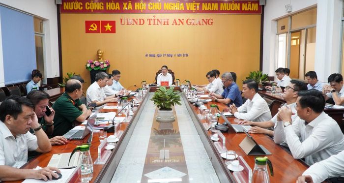Quang cảnh hội nghị.