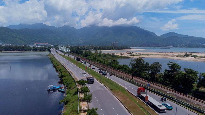 Khu vực hạ lưu sông Cu Đê (phường Hải Vân, thành phố Đà Nẵng). Ảnh: XUÂN SƠN