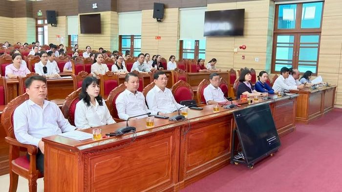  Các đại biểu tham dự lễ khai mạc. Ảnh: Nhật Trường 