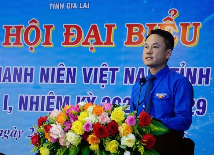  Bí thư Ban Chấp hành Trung ương Đoàn, Phó Chủ tịch Thường trực Trung ương Hội LHTN Việt Nam Nguyễn Kim Quy phát biểu chỉ đạo tại đại hội. Ảnh: D.L 