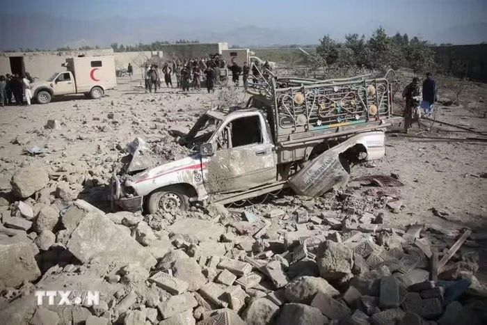  Thiệt hại sau loạt không kích của Pakistan tại tỉnh Nangarhar, Afghanistan. Ảnh: THX/TTXVN 
