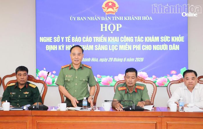 Đại diện Công an tỉnh phát biểu tại cuộc họp.