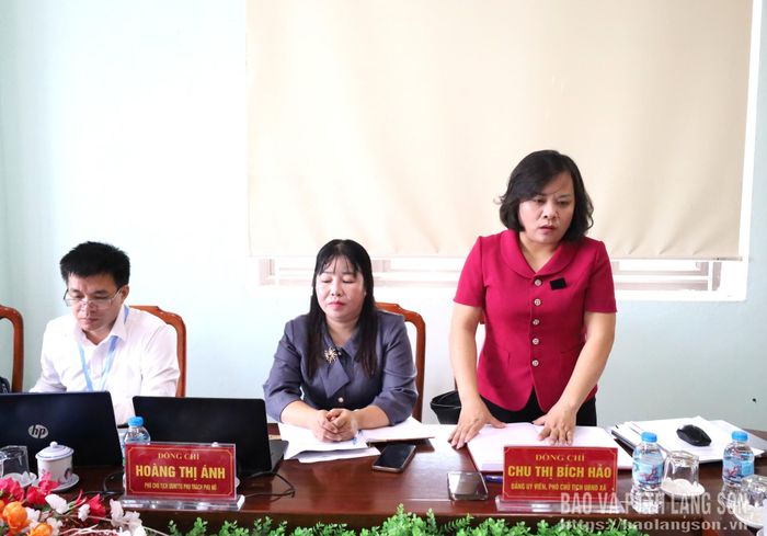 Lãnh đạo UBND xã giải trình, làm rõ một số vấn đề đoàn giám sát quan tâm