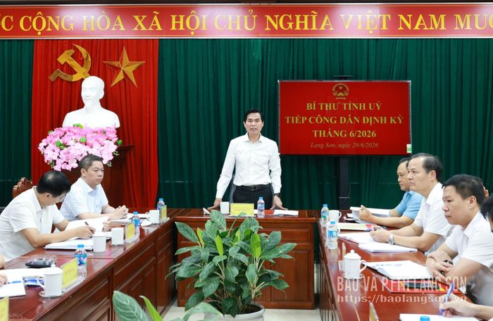 Đồng chí Bí thư Tỉnh ủy phát biểu tại buổi tiếp công dân