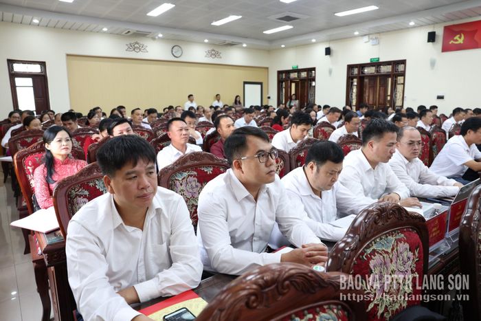Các đại biểu dự hội nghị tại điểm cầu tỉnh