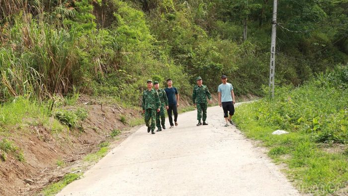Những tuyến đường giao thông nông thôn khu vực biên giới được quan tâm đầu tư.